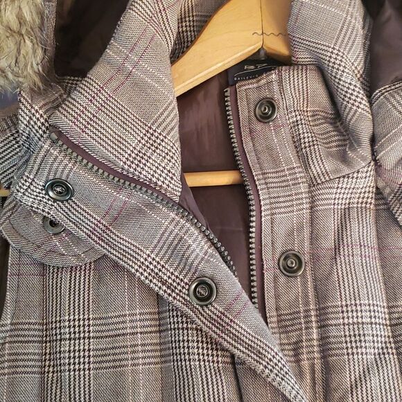 Bailey's Point Quilted Plaid Winter Vest with Faux Fur Hood Sz M (10-12) - Picture 5 of 8